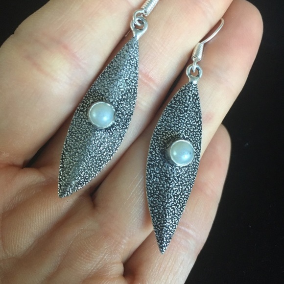 Ethnic Handmade in India Earrings - Picture 3 of 5